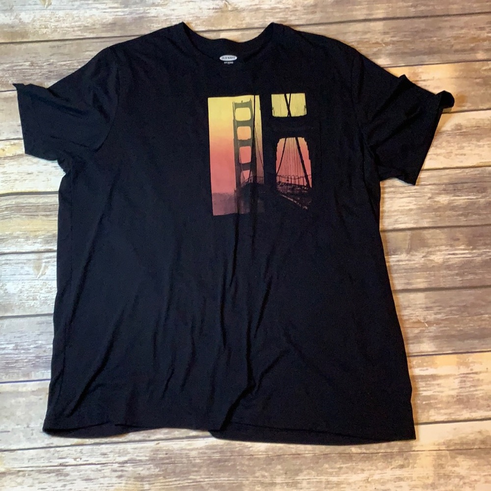 Old Navy Men’s Graphic T-shirt